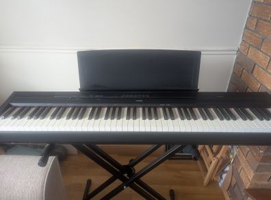 Yamaha P115 88 key Weighted Digital Piano with Stand and Pedal, Excellent Condition