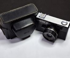 BelOMO Vilia-Avto Soviet 35mm Film Camera - Vintage USSR Camera
