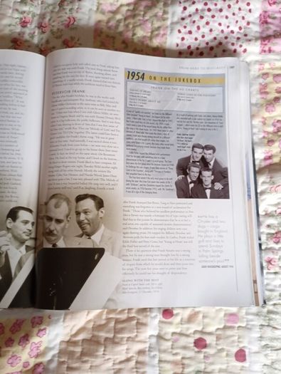 The hardcover book Sinatra by Richard Havers  by DK Publishing in 2004