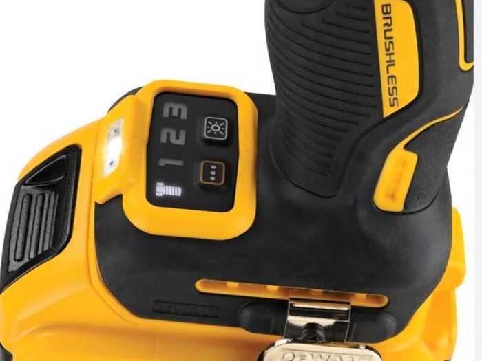DeWALT Heavy Duty 18V XR Cordless Brushless Impact Wrench 1 /2 Inch Drive.