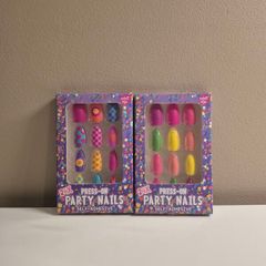 Press on nails