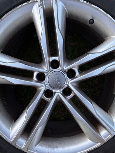 Alloy wheel 19