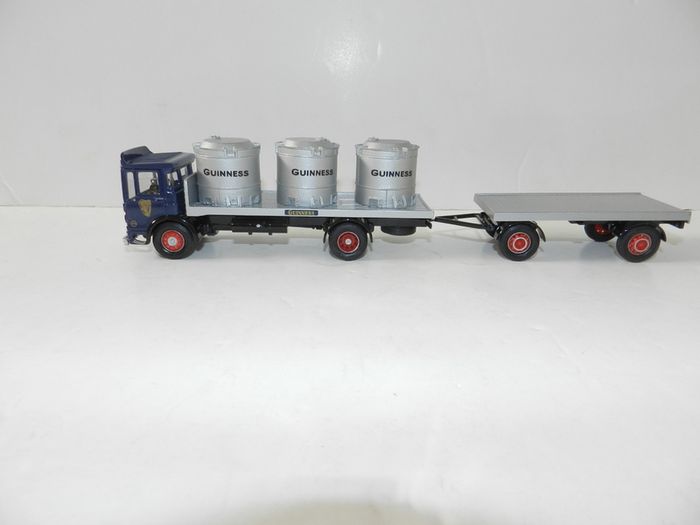 Corgi   Guinness Truck
