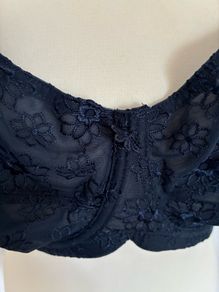 Navy Bra 38DD new with tags