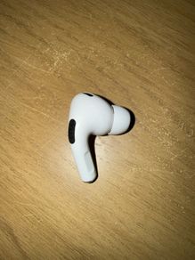Apple AirPods Pro 2nd Generation - Right Earbud only (Model A2698)
