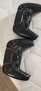 contrcontroller ps5 for parts. Working good