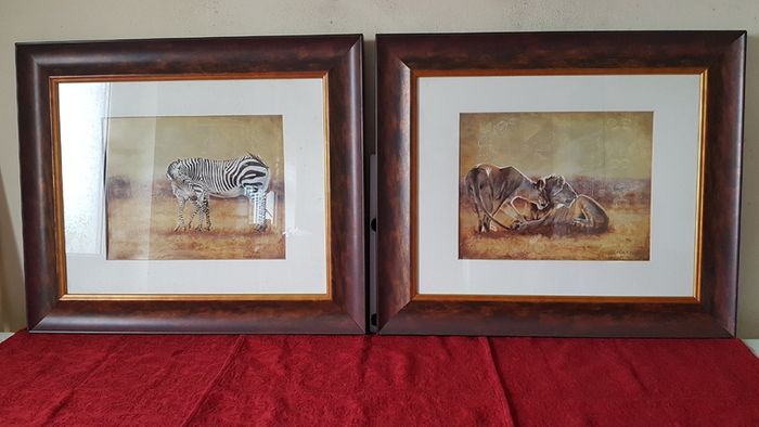 2 Piece Vanessa Jayne Large Wooden And Glass Framed Prints - Lion Family And Zebra Family