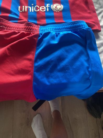 barcelona jersey medium kids
