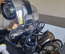 Omega juicer
