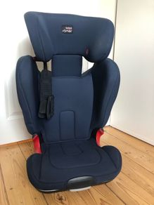 Britax Romer Kidfix XP Black Series in moonlight blue colour