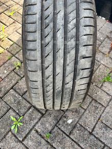 Used 215/45ZR17 91W tyre