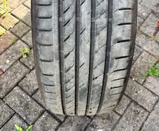 Used 215/45ZR17 91W tyre