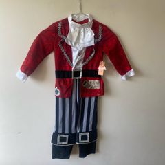 NEW Pirate costume (age 2-3)