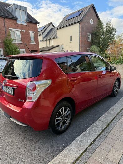 Toyota verso 2.0D4D Luna Skyview Nct 2/27 155km