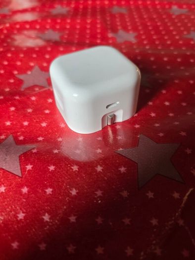 Apple 20W USB-C Power Adapter