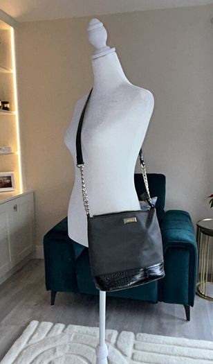 Carvela Black Handbag with gold chain.