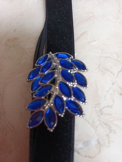 Velvet Hairband  With Stone.