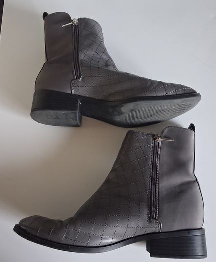 JustFab - Camille Geometric Quilt Chrome Zipped Ankle Boots