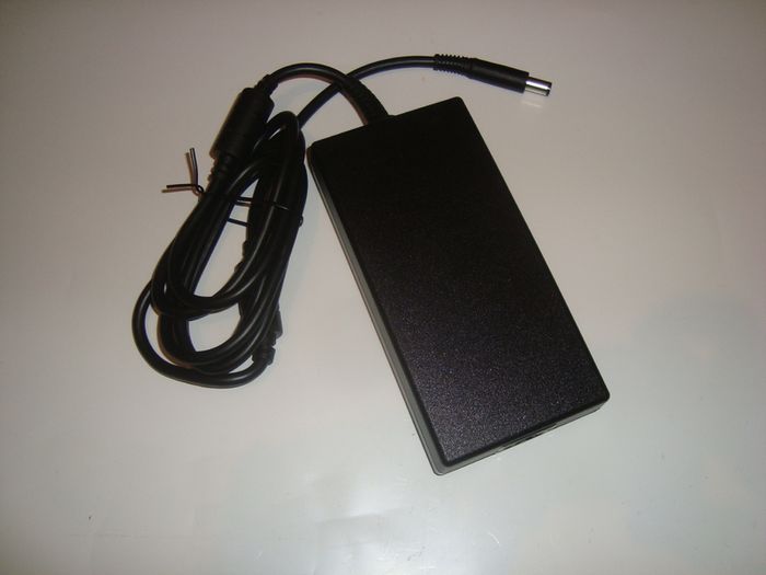 Genuine Laptop Power Adapter Charger Dell 180w LA180PM180