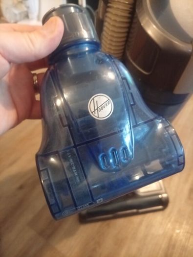Hoover upright vacuum
