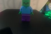 lego Minecraft zombie