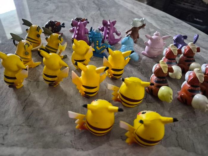 Vintage Tomy Pokemon Figures