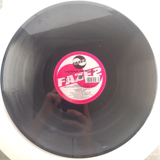 Visions Of Shiva - Perfect Day - Faze 2 Records - PIANO Trance BANGER! Quintessential Dublin CLASSIC! Condition: EXCELLENT!!