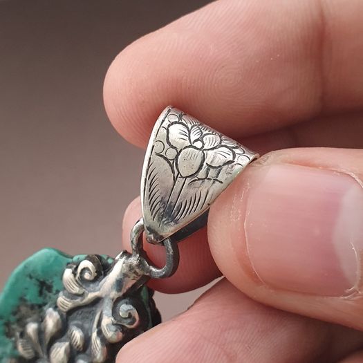 Vintage Natural Turqouise Silver Floral Desgin Pendant
