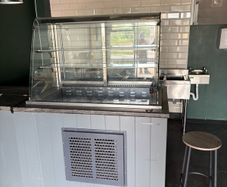Moffat Commercial Fridge Cooler / Deli /Cake / Cold Food Fridge For Cafe Restaurant Coffee Shop.