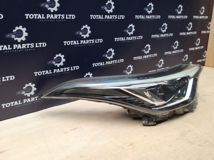 Toyota chr 2019-23 headlight