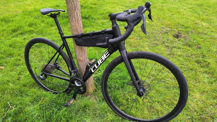 Cube Road Bike size 56(M/L)