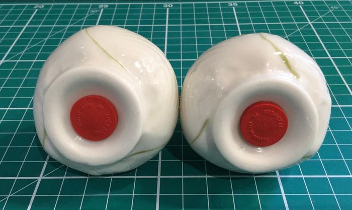 Belleek Fine China Shamrock range Salt & Pepper Shakers