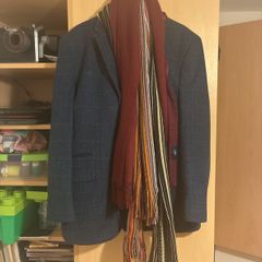 Cavani 3 piece herringbone 48r worn once