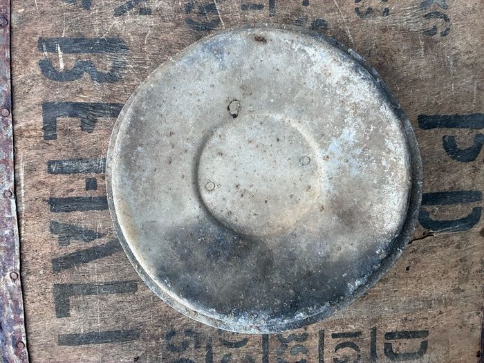 2 vintage galvanised lids