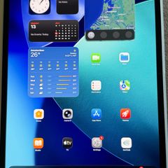 Apple iPad Pro 13 inch M4 256gb WiFi - Perfect Condition