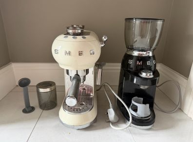 Smeg coffee machine and grinder