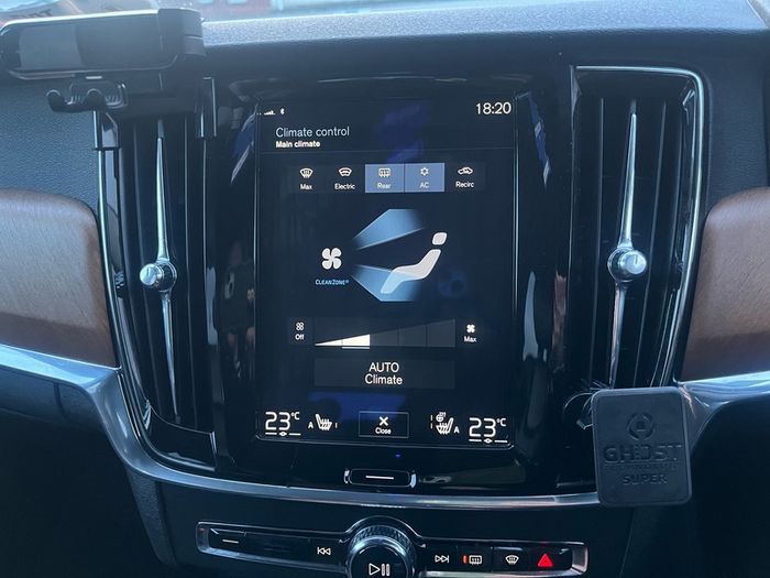 2017 Volvo V90 D4 Automatic 190bhp Inscription