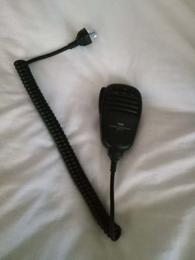 Yaesu FT-450D HF + 6m Transceiver