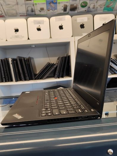Lenovo ThinkPad X280 i7-8650U Quad 1.90GHz 16GB RAM 256GB SSD Windows 11 Pro 12.5" HDMI (Touch Screen)