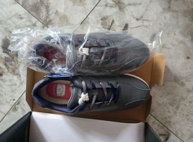 golf shoes, ladies size 7