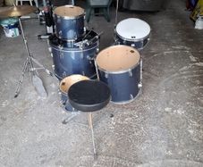 Full CB Drum Set
