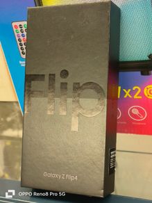 Samsung Galaxy Z-Flip 4 128GB Dual Sim Unlocked (Like New)