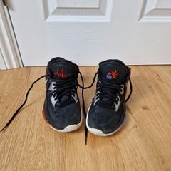 basketball NIKE trainers Size 3uk