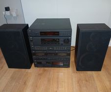 JVC CA-ME35LBK stereo with speakers -partially faulty!