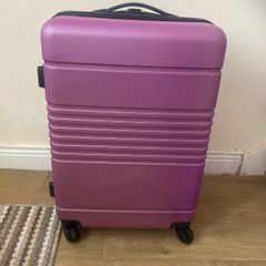 Suitcase  Hard shell 24"