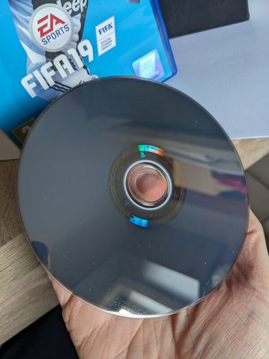 Fifa 19 - PS4 complete