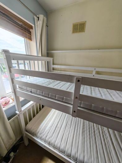 Bunk bed