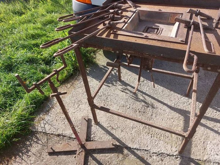 Blacksmith Forge & Tools. 350E