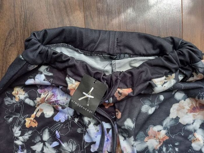 Flowery Sweatpants