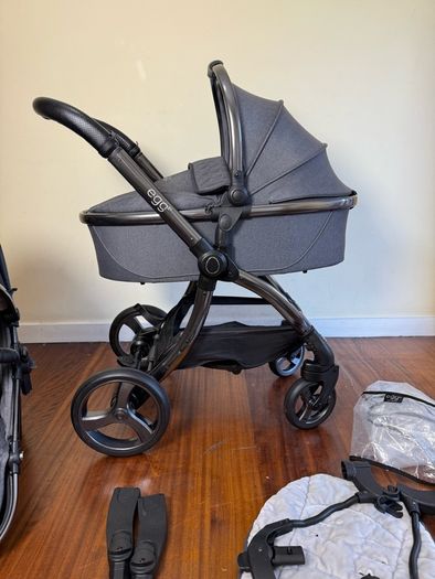 New condition Egg2 double or single pram